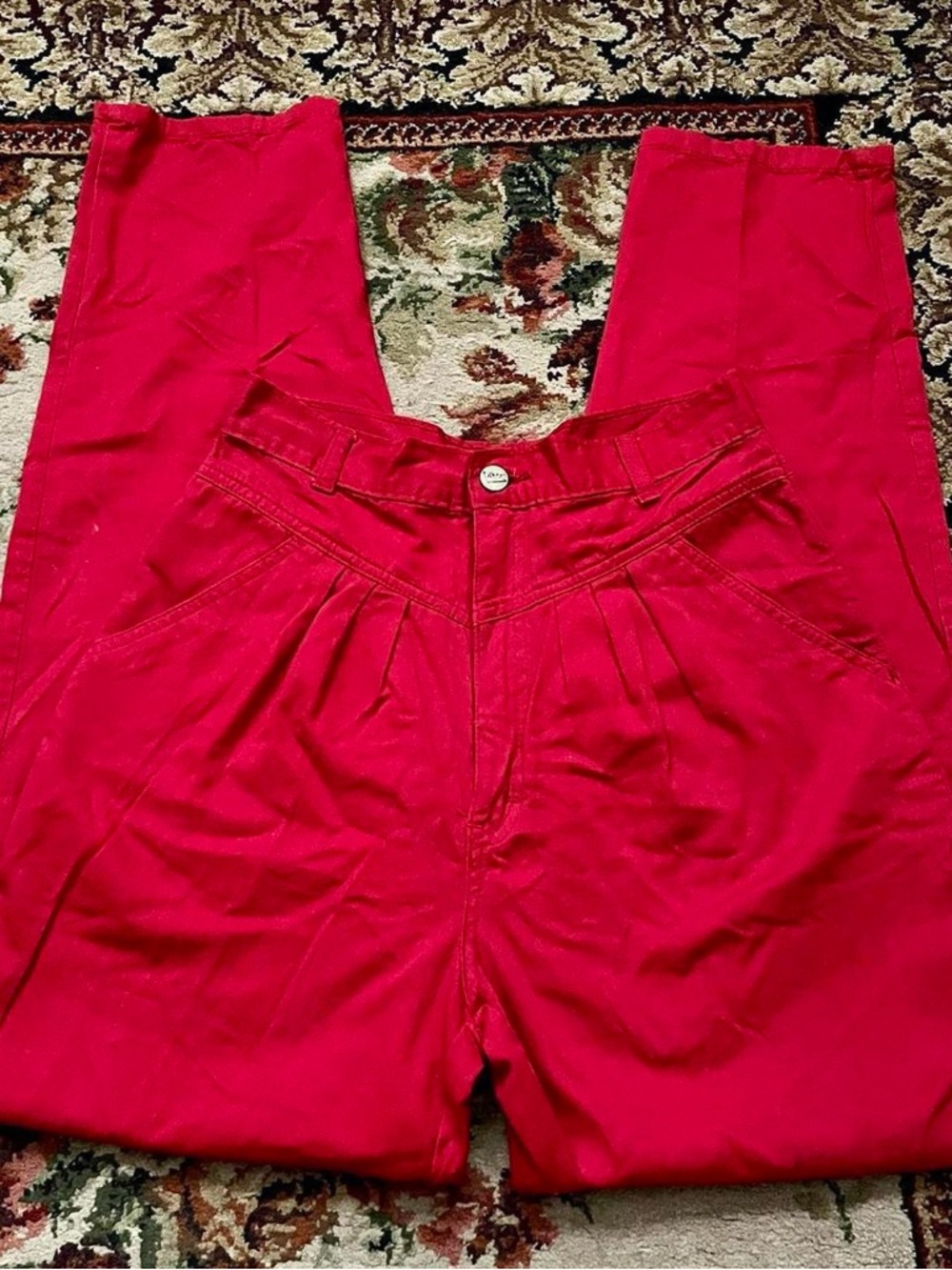 Fast 80s style red high waisted jeans